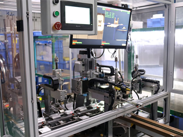 羞羞视频在线观看塑膠自動化旋（xuán）鉚檢測技（jì）術案例（lì）